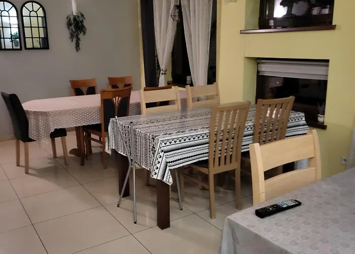 Goscinne Prywatny Parking בית הארחה *